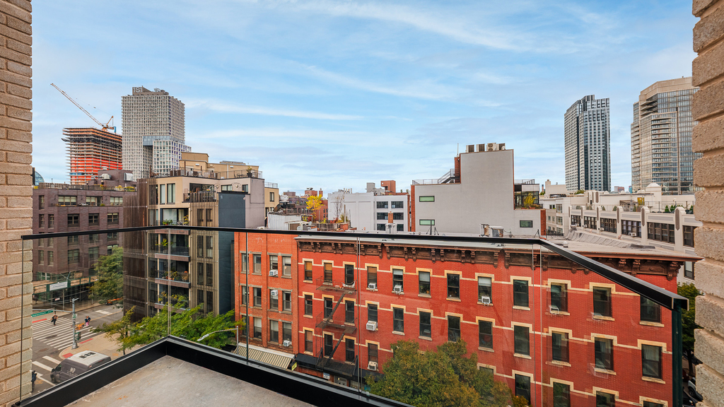 229 Wythe Ave - Photo 2
