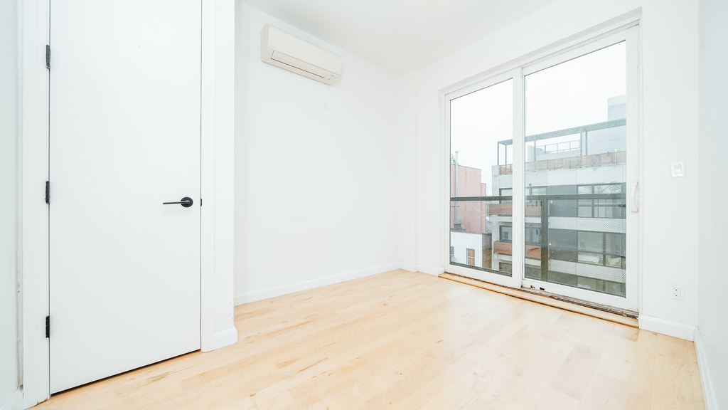 314 Evergreen Ave - Photo 3