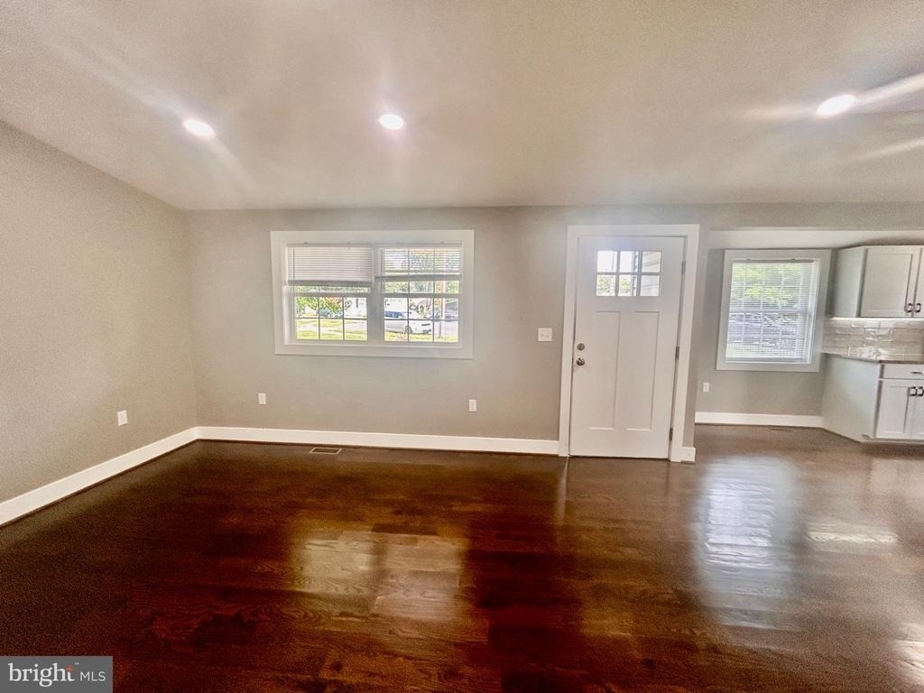 419 Shenandoah Place - Photo 8