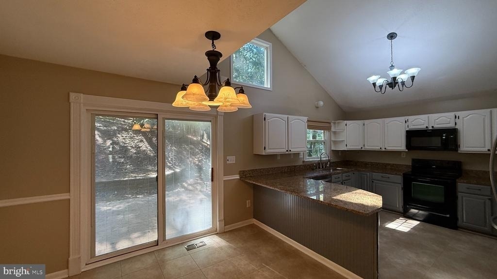 201 Lighthouse Cove - Photo 4
