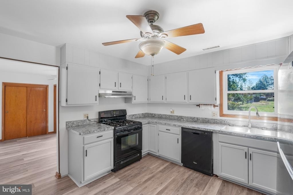 10003 Courthouse Road - Photo 14