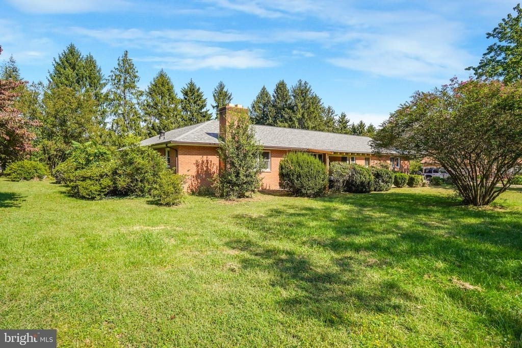 10003 Courthouse Road - Photo 3