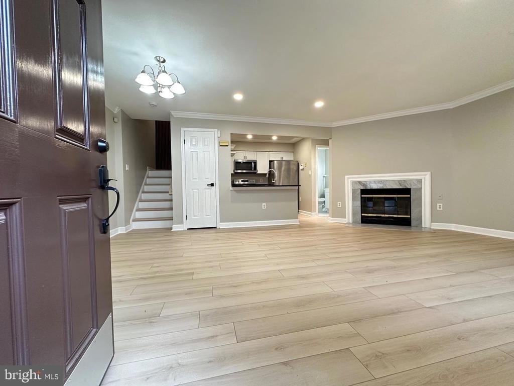 12103 Salemtown Drive - Photo 7