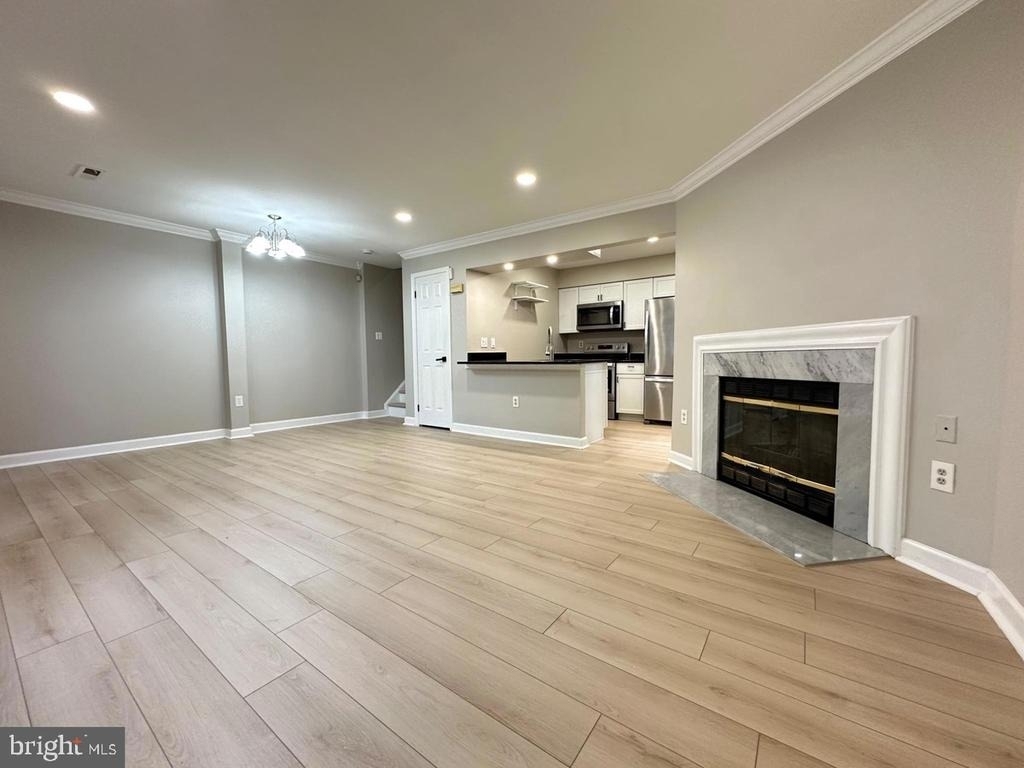 12103 Salemtown Drive - Photo 4