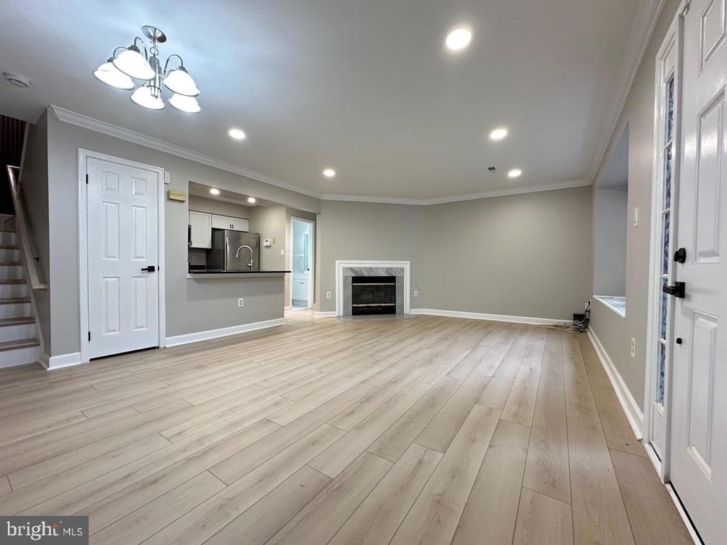 12103 Salemtown Drive - Photo 3