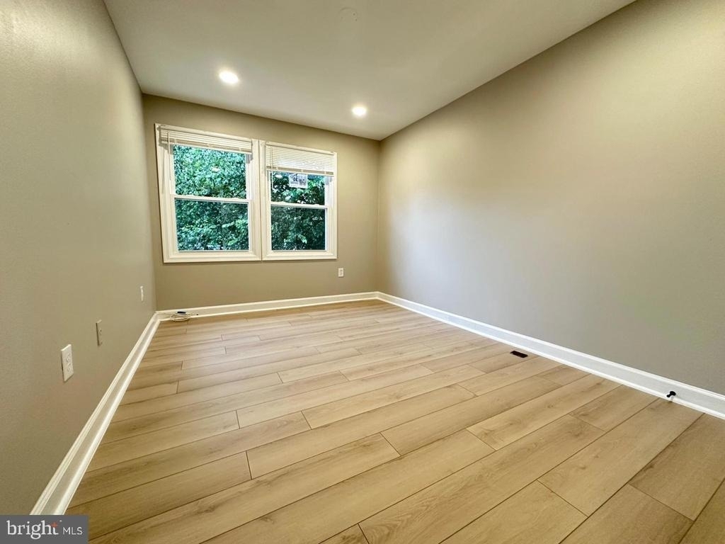 12103 Salemtown Drive - Photo 33