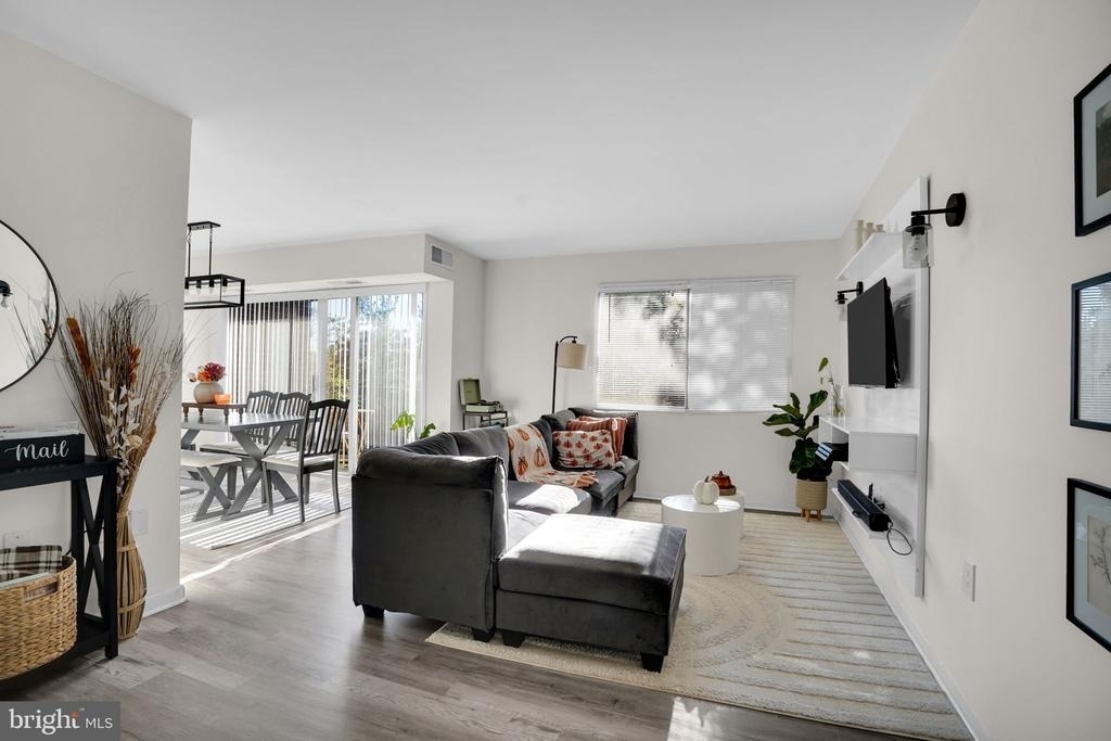 1600 Renate Drive - Photo 3