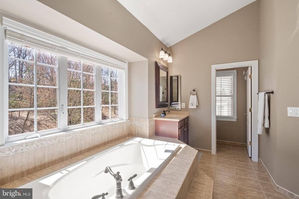 43941 Riverpoint Drive - Photo 43