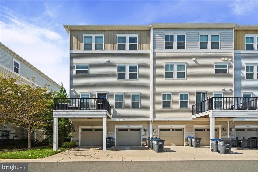 24584 Rosebay Terrace - Photo 14