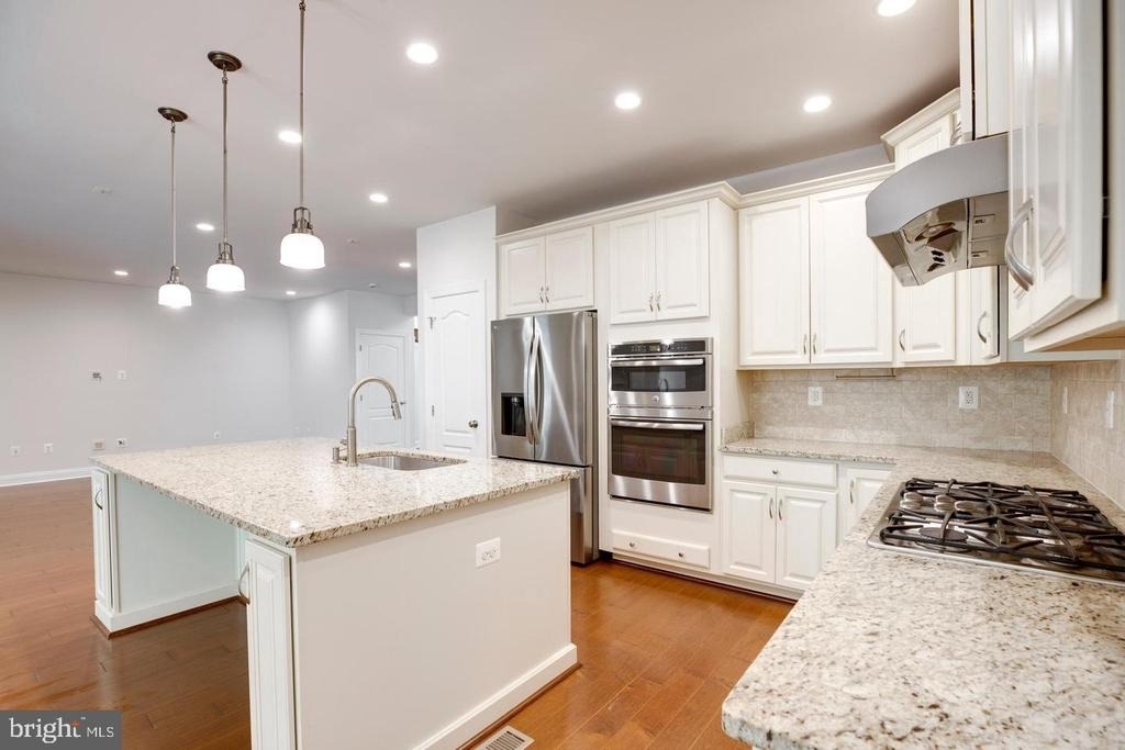 42936 Courtland Chase Square - Photo 24