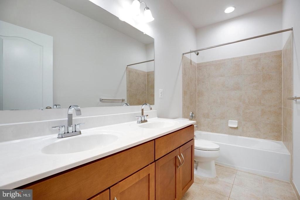 42936 Courtland Chase Square - Photo 35