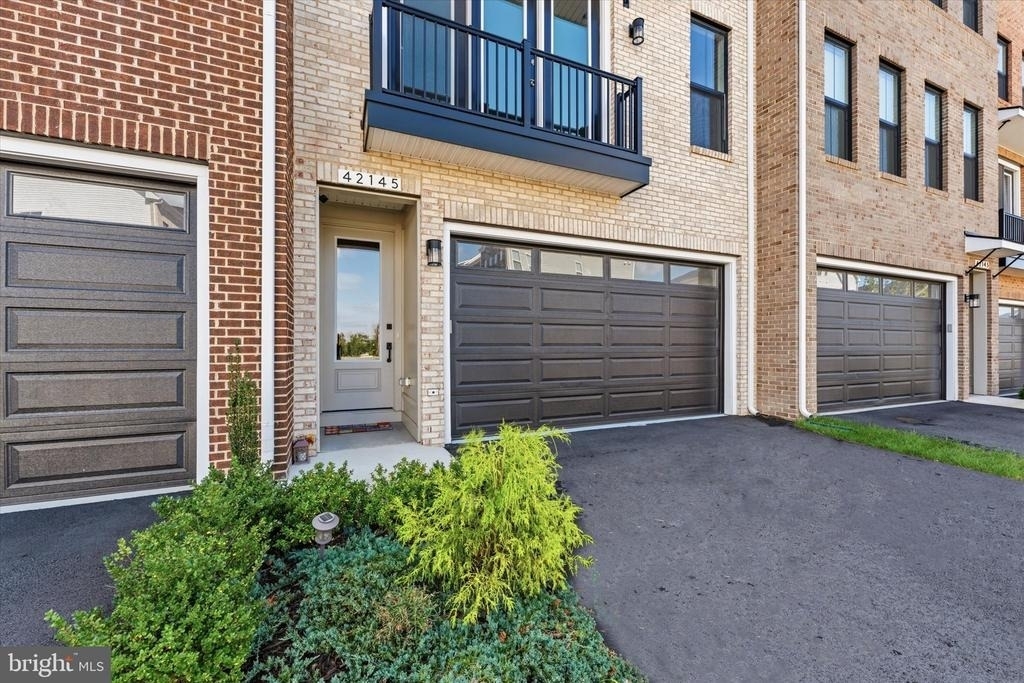 42145 Shining Star Square - Photo 2