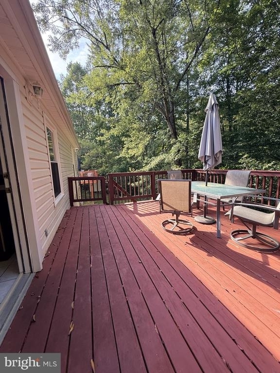 7700 Newington Forest Avenue - Photo 17