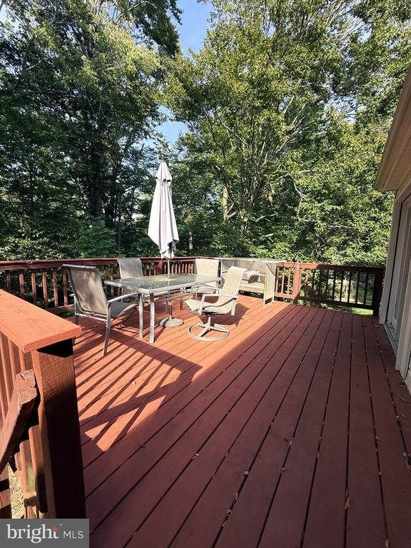 7700 Newington Forest Avenue - Photo 18
