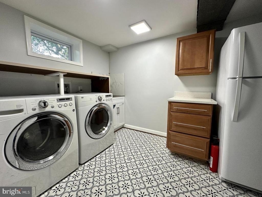 7512 Allan Avenue - Photo 26