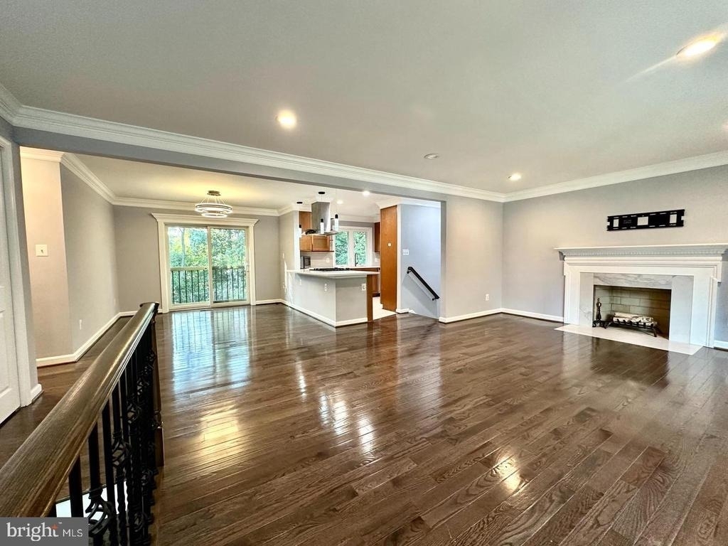 7512 Allan Avenue - Photo 5