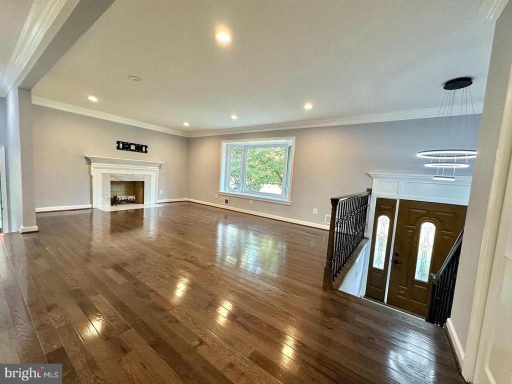 7512 Allan Avenue - Photo 3