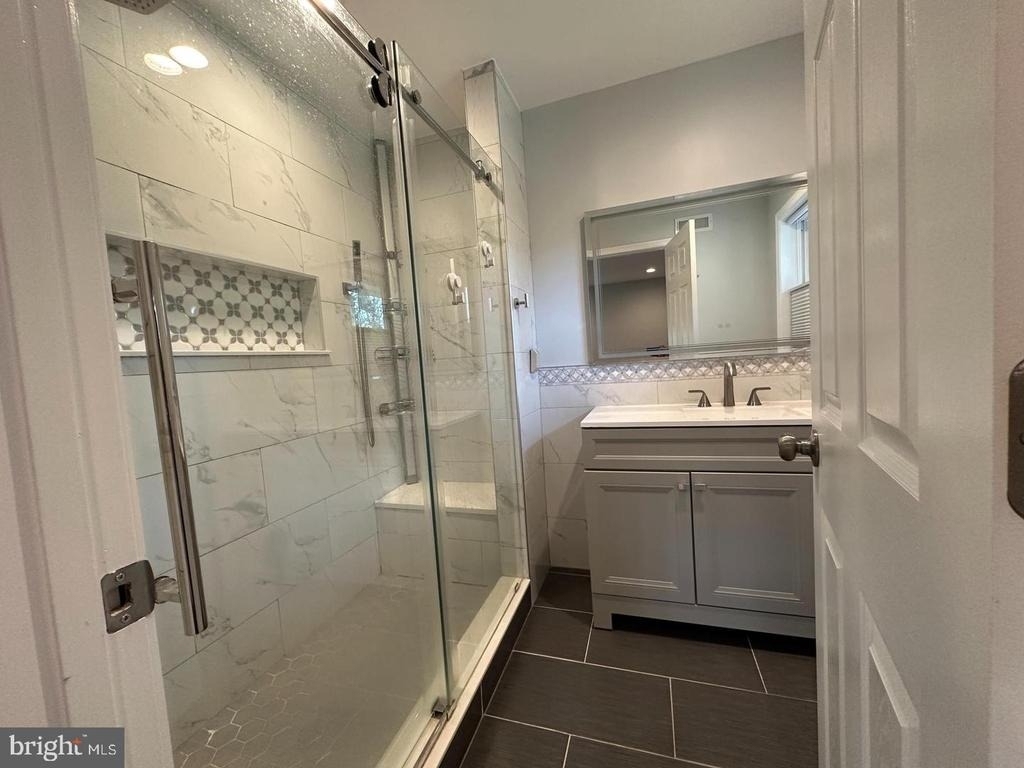 7512 Allan Avenue - Photo 13