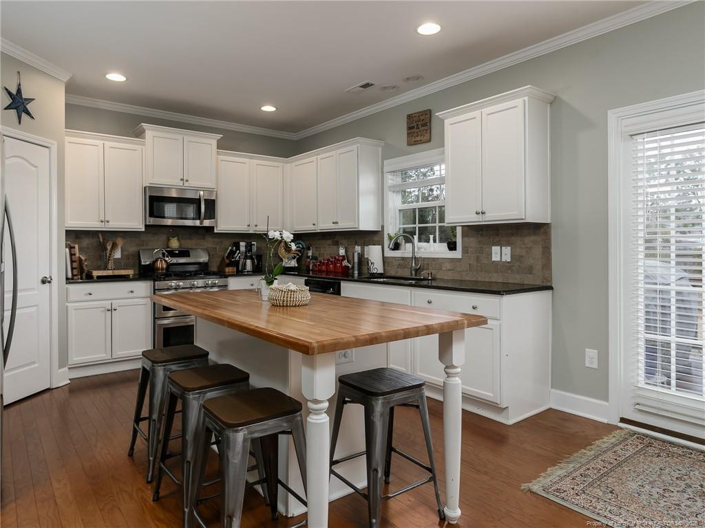 956 Micahs Way N - Photo 3