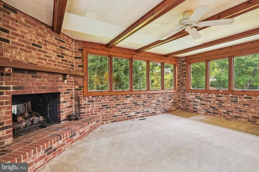 1110 Anesbury Court - Photo 17