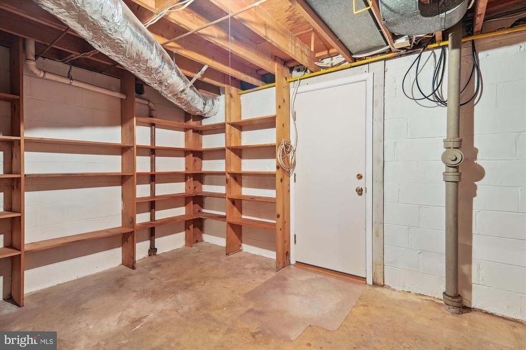 1110 Anesbury Court - Photo 34