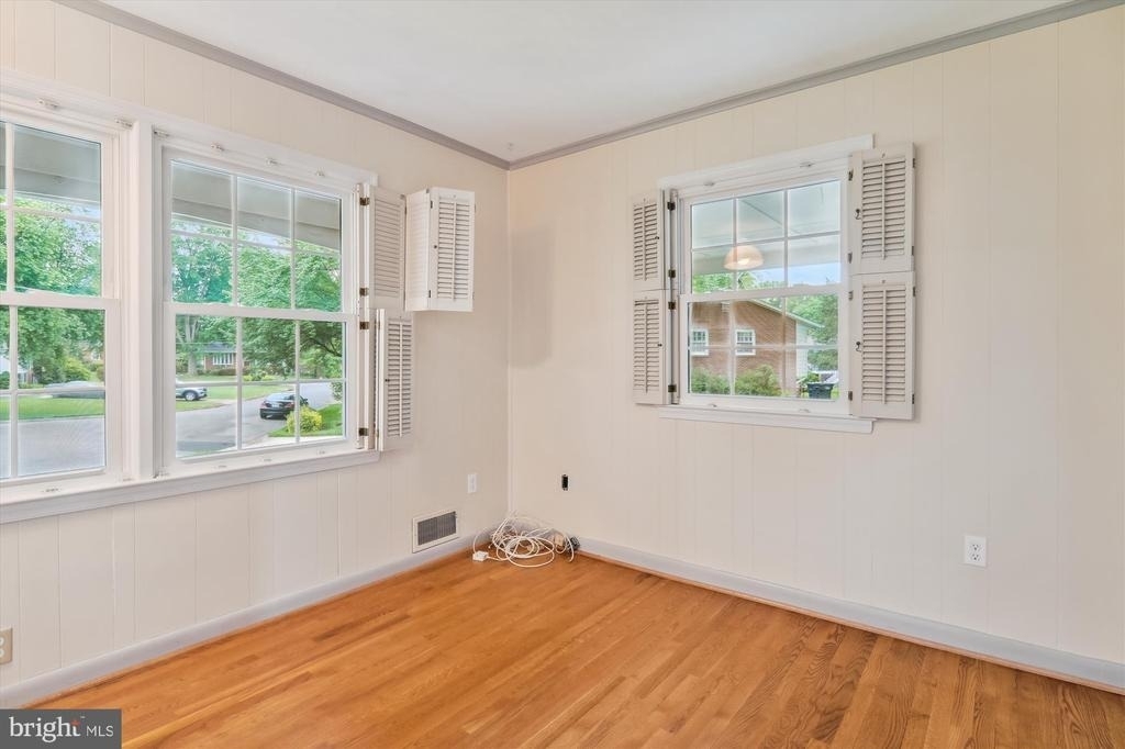 1110 Anesbury Court - Photo 10
