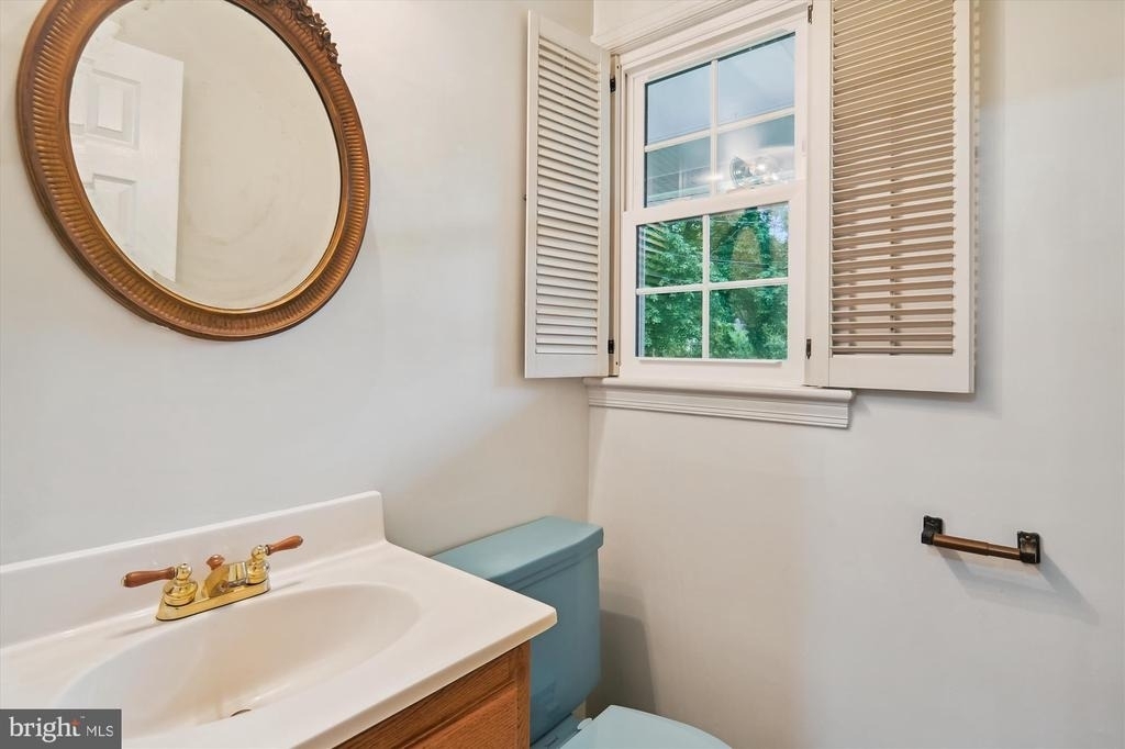 1110 Anesbury Court - Photo 19