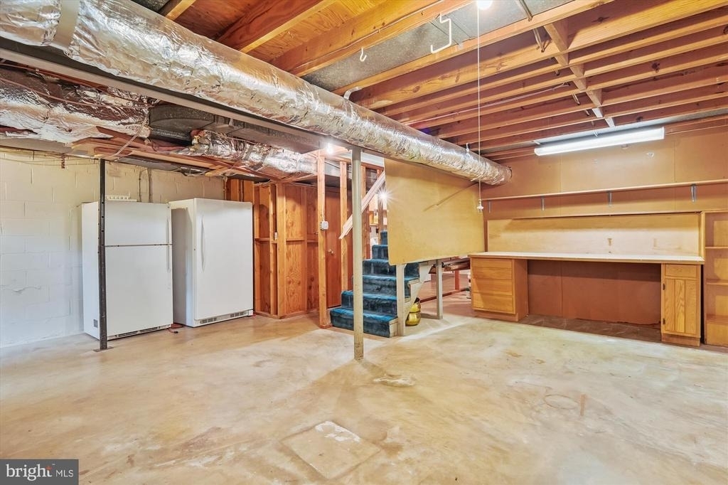 1110 Anesbury Court - Photo 36