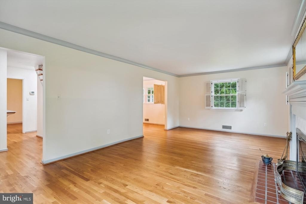1110 Anesbury Court - Photo 14