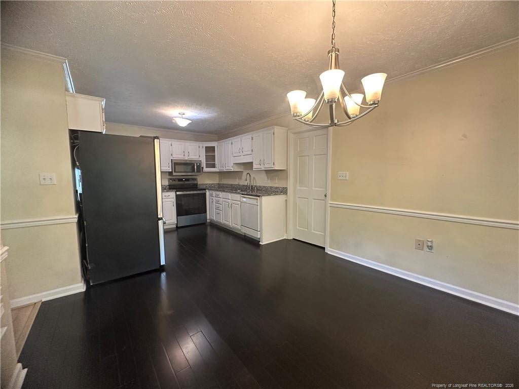 5553 Hartfield Court - Photo 10
