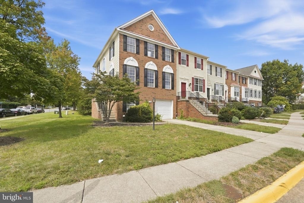 2560 James Maury Drive - Photo 1