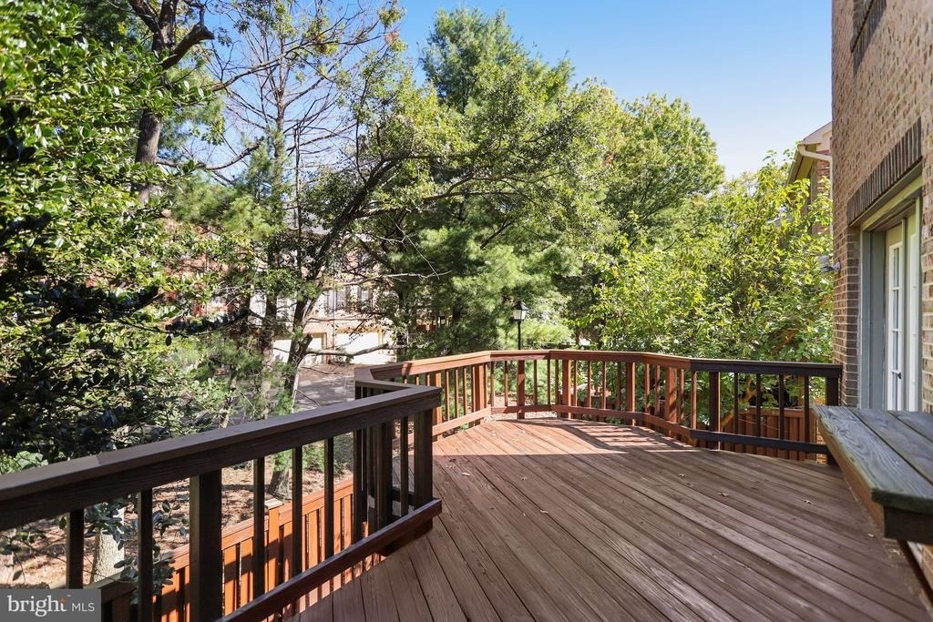 8042 Merry Oaks Court - Photo 44