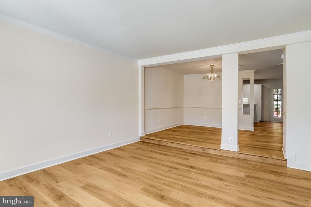 8042 Merry Oaks Court - Photo 12