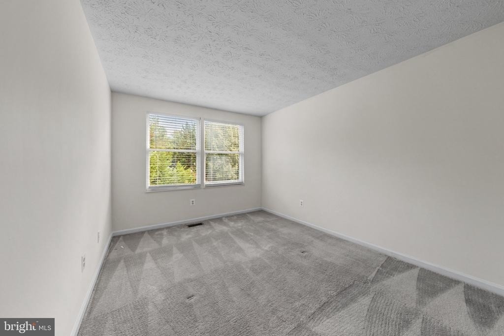 1425 Cellar Creek Way - Photo 32