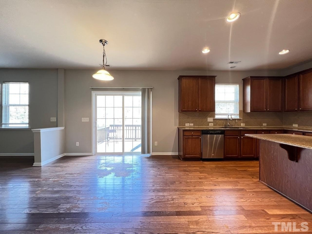 1209 Justice Walk Avenue - Photo 5