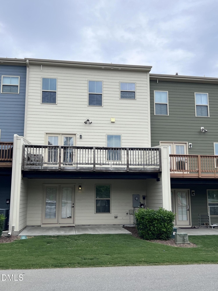 1010 Drayman Place - Photo 34