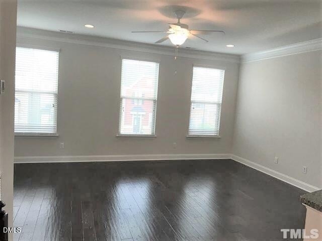 1010 Drayman Place - Photo 7