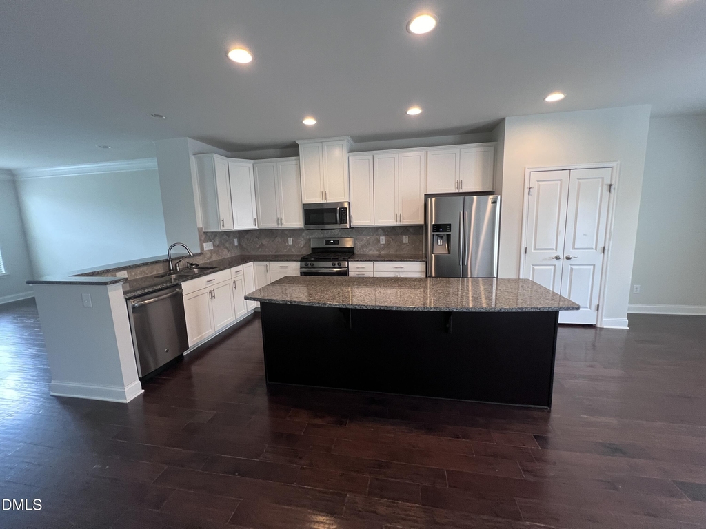 1010 Drayman Place - Photo 13