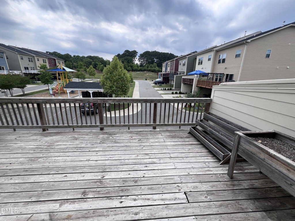 1010 Drayman Place - Photo 15