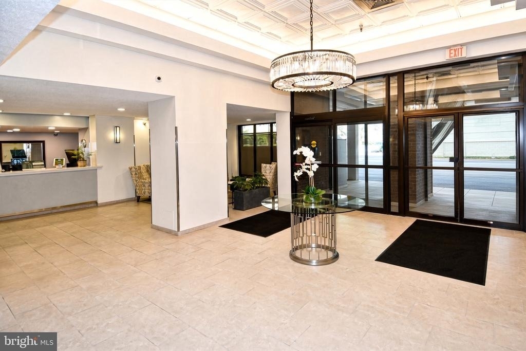 1808 Old Meadow Road - Photo 31