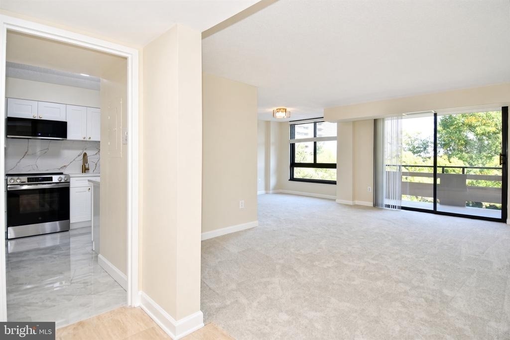 1808 Old Meadow Road - Photo 5