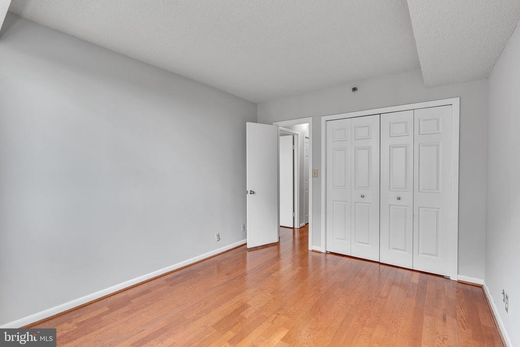 5501 Seminary Road - Photo 9