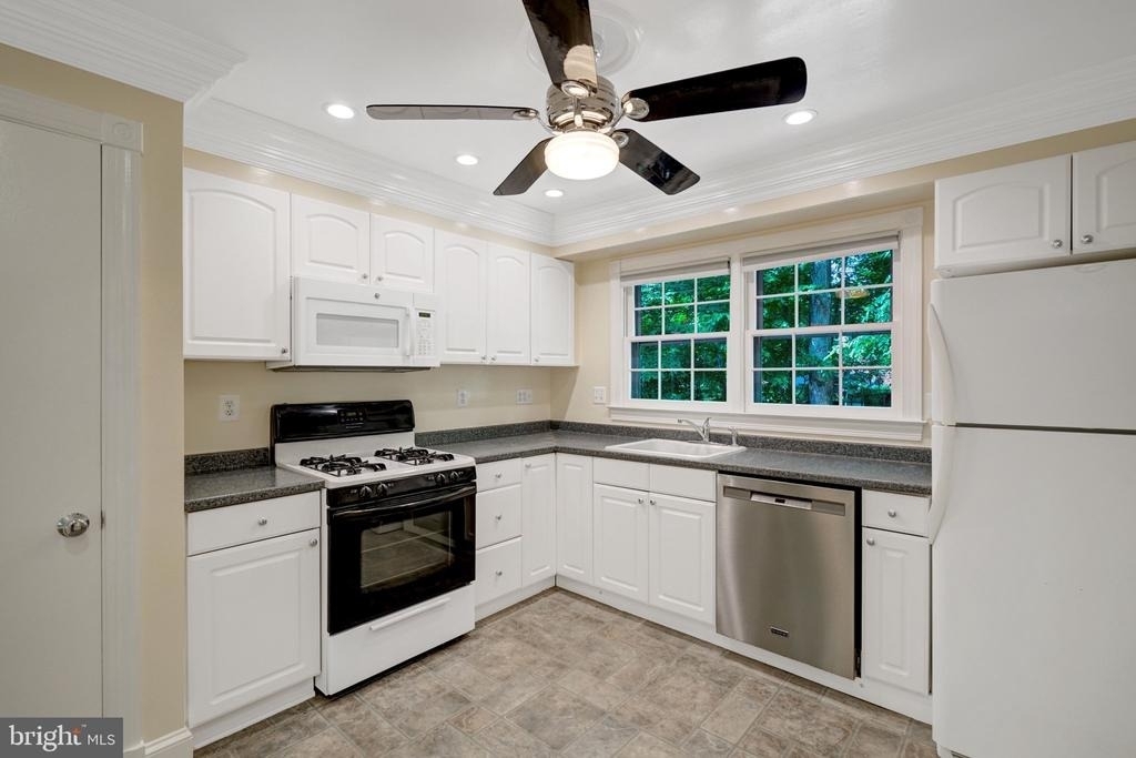 5920 Jane Way - Photo 21