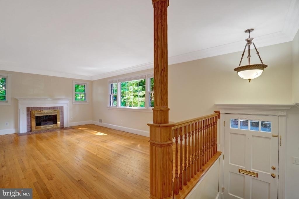 5920 Jane Way - Photo 9