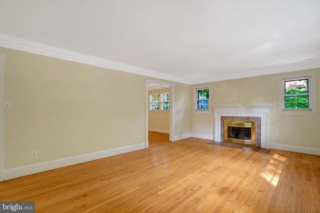 5920 Jane Way - Photo 12
