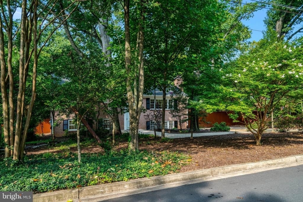 5920 Jane Way - Photo 1