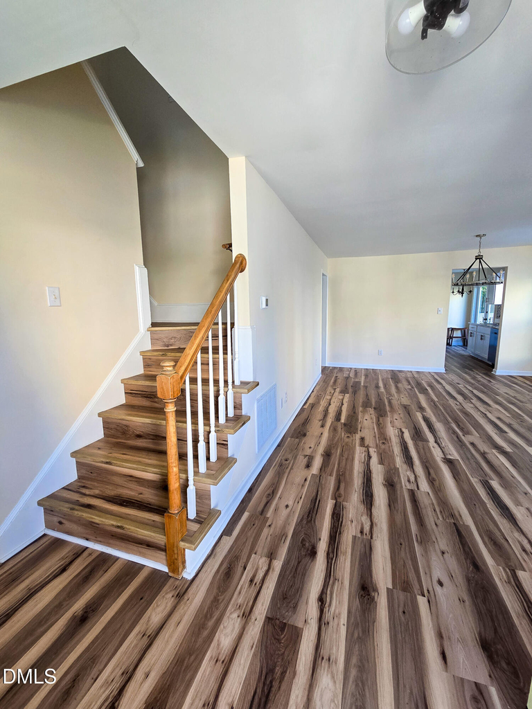 300 Worth Street - Photo 3