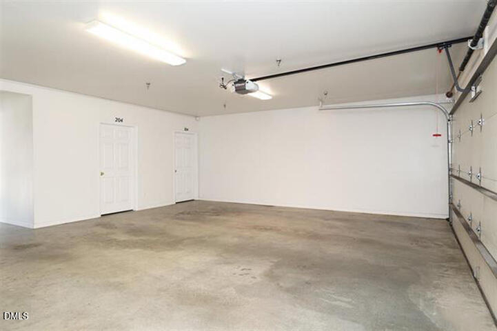 320 W Martin Street - Photo 15