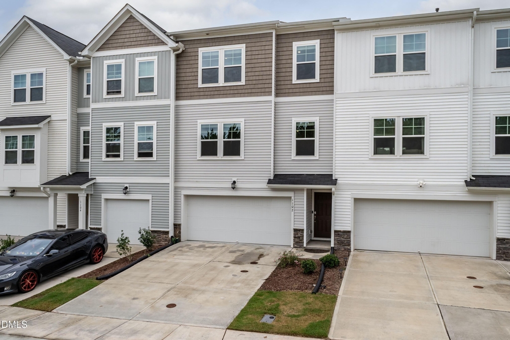 1102 Lily Loch Way - Photo 3