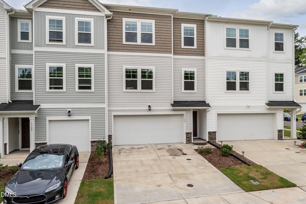 1102 Lily Loch Way - Photo 4